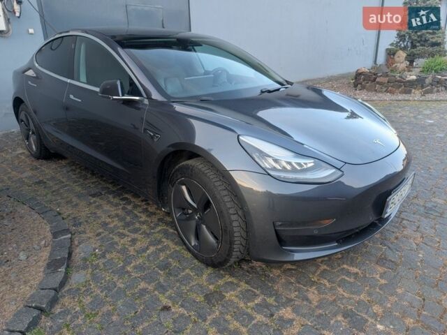 Серый Тесла Модель 3, объемом двигателя 0 л и пробегом 120 тыс. км за 18300 $, фото 1 на Automoto.ua