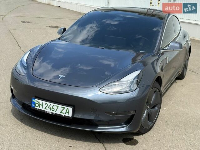 Серый Тесла Модель 3, объемом двигателя 0 л и пробегом 149 тыс. км за 15500 $, фото 1 на Automoto.ua