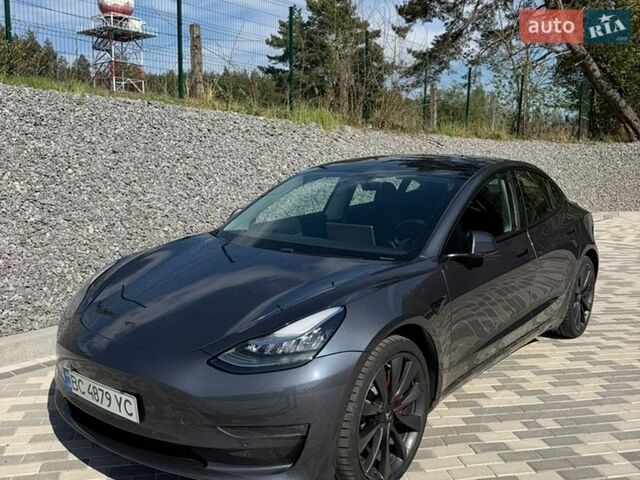 Серый Тесла Модель 3, объемом двигателя 0 л и пробегом 125 тыс. км за 17700 $, фото 1 на Automoto.ua