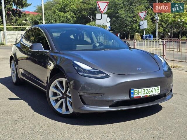 Сірий Тесла Модель 3, об'ємом двигуна 0 л та пробігом 91 тис. км за 17999 $, фото 1 на Automoto.ua