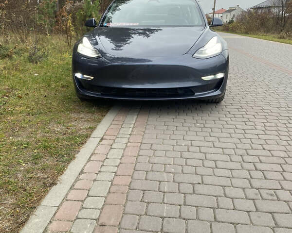 Сірий Тесла Модель 3, об'ємом двигуна 0 л та пробігом 124 тис. км за 20000 $, фото 1 на Automoto.ua