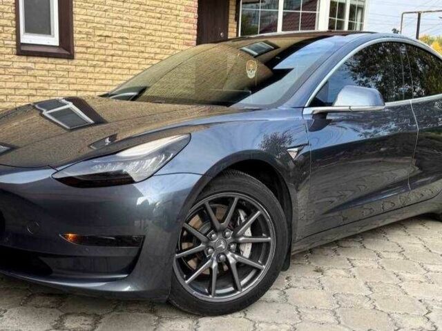 Сірий Тесла Модель 3, об'ємом двигуна 0 л та пробігом 77 тис. км за 21000 $, фото 1 на Automoto.ua