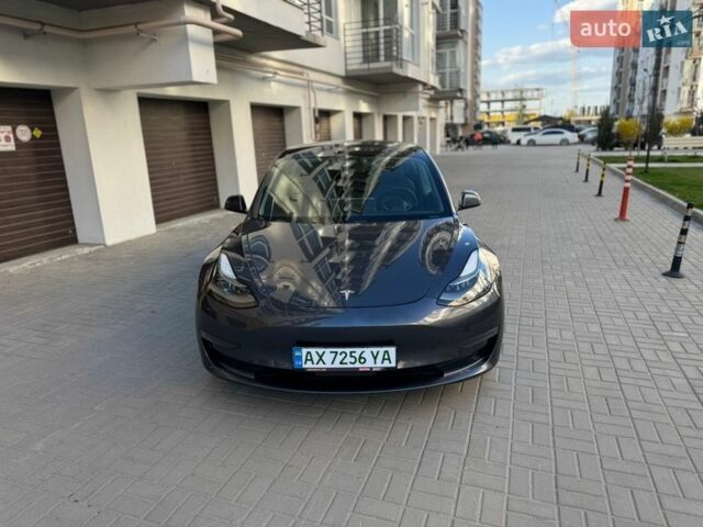 Серый Тесла Модель 3, объемом двигателя 0 л и пробегом 83 тыс. км за 18800 $, фото 1 на Automoto.ua