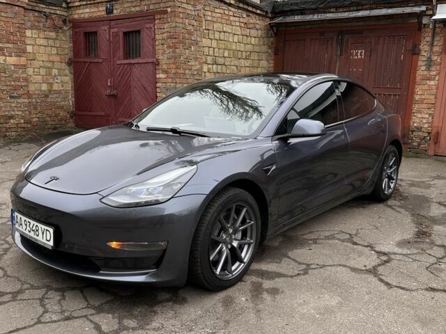 Серый Тесла Модель 3, объемом двигателя 0 л и пробегом 36 тыс. км за 25400 $, фото 1 на Automoto.ua