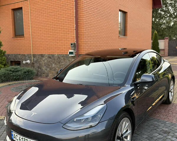 Сірий Тесла Модель 3, об'ємом двигуна 0 л та пробігом 53 тис. км за 20900 $, фото 1 на Automoto.ua
