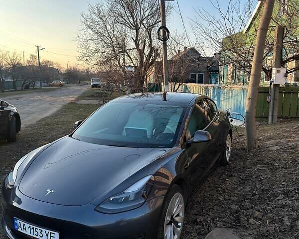 Серый Тесла Модель 3, объемом двигателя 0 л и пробегом 117 тыс. км за 20000 $, фото 1 на Automoto.ua