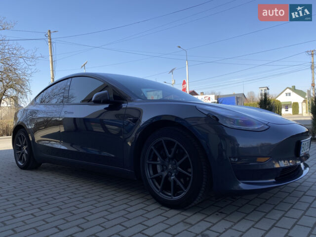 Сірий Тесла Модель 3, об'ємом двигуна 0 л та пробігом 103 тис. км за 21500 $, фото 1 на Automoto.ua