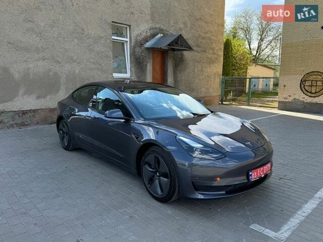 Серый Тесла Модель 3, объемом двигателя 0 л и пробегом 175 тыс. км за 15000 $, фото 1 на Automoto.ua