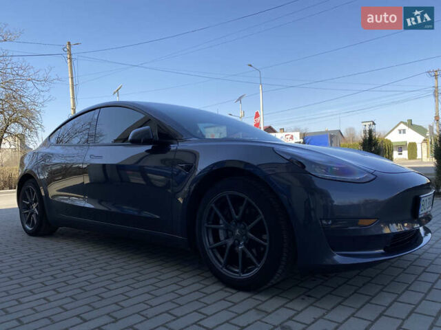 Серый Тесла Модель 3, объемом двигателя 0 л и пробегом 73 тыс. км за 24000 $, фото 1 на Automoto.ua