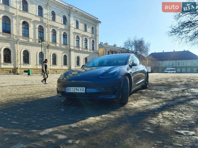 Серый Тесла Модель 3, объемом двигателя 0 л и пробегом 39 тыс. км за 20600 $, фото 1 на Automoto.ua