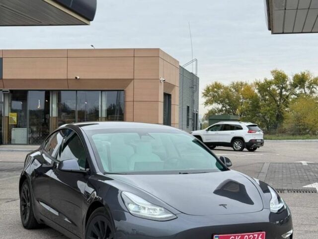 Сірий Тесла Модель 3, об'ємом двигуна 0 л та пробігом 60 тис. км за 22499 $, фото 1 на Automoto.ua