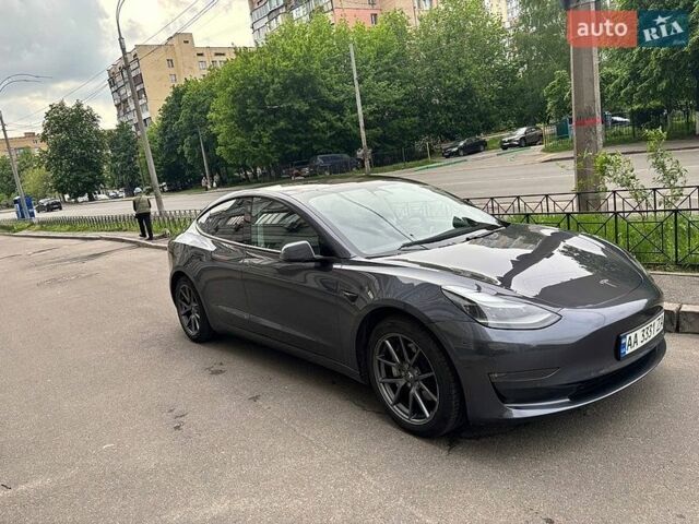 Серый Тесла Модель 3, объемом двигателя 0 л и пробегом 102 тыс. км за 19600 $, фото 1 на Automoto.ua