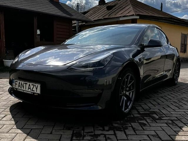 Сірий Тесла Модель 3, об'ємом двигуна 0 л та пробігом 62 тис. км за 20500 $, фото 1 на Automoto.ua