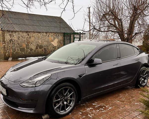 Серый Тесла Модель 3, объемом двигателя 0 л и пробегом 89 тыс. км за 17800 $, фото 1 на Automoto.ua
