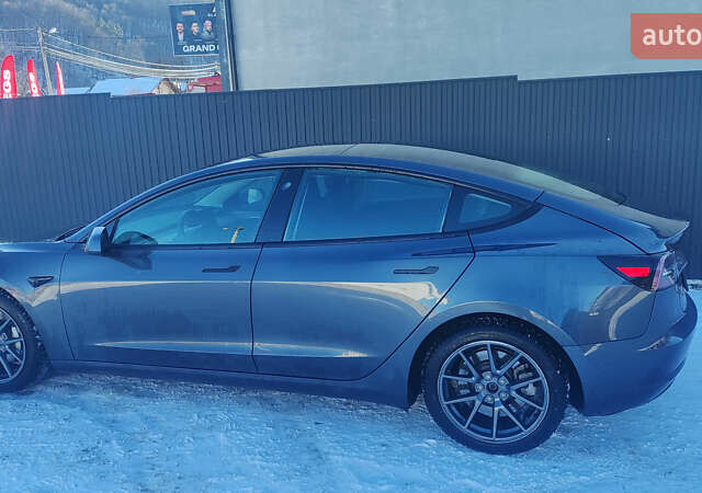 Серый Тесла Модель 3, объемом двигателя 0 л и пробегом 225 тыс. км за 17200 $, фото 1 на Automoto.ua