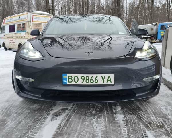 Сірий Тесла Модель 3, об'ємом двигуна 0 л та пробігом 142 тис. км за 17999 $, фото 1 на Automoto.ua