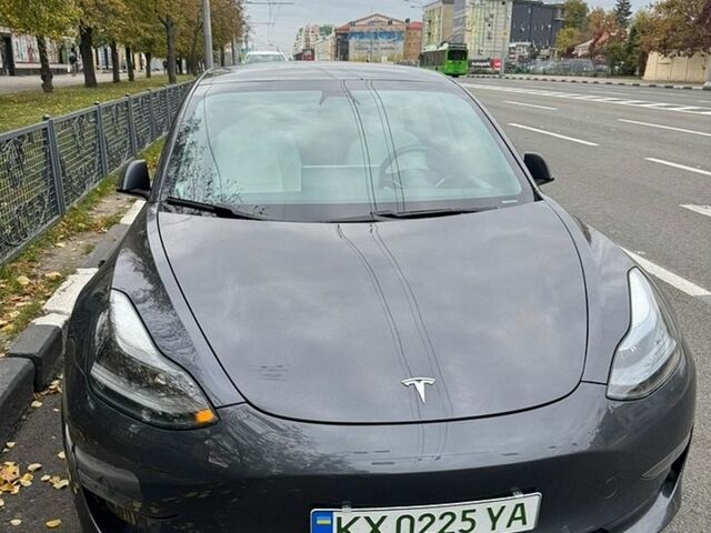 Сірий Тесла Модель 3, об'ємом двигуна 0 л та пробігом 68 тис. км за 18800 $, фото 1 на Automoto.ua