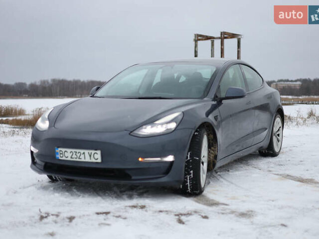 Серый Тесла Модель 3, объемом двигателя 0 л и пробегом 98 тыс. км за 21999 $, фото 1 на Automoto.ua