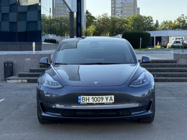 Сірий Тесла Модель 3, об'ємом двигуна 0 л та пробігом 4 тис. км за 17500 $, фото 1 на Automoto.ua