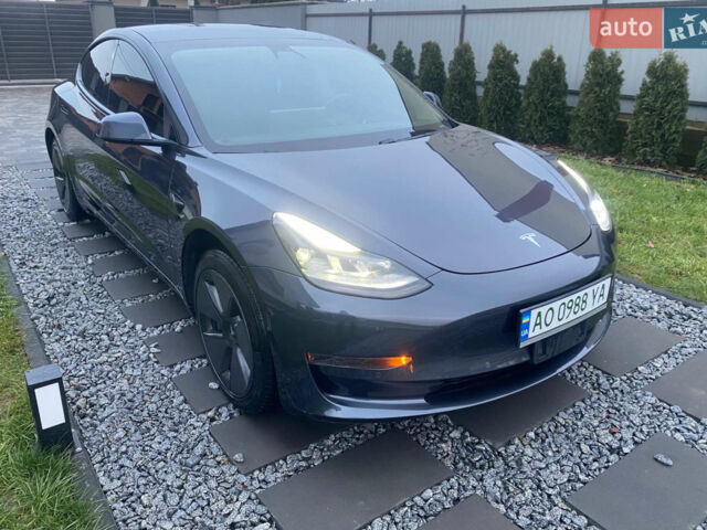 Серый Тесла Модель 3, объемом двигателя 0 л и пробегом 60 тыс. км за 20300 $, фото 1 на Automoto.ua