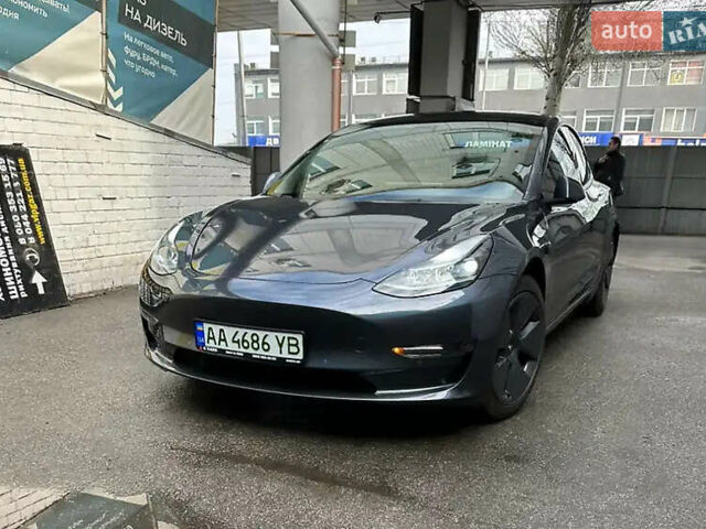 Серый Тесла Модель 3, объемом двигателя 0 л и пробегом 52 тыс. км за 21000 $, фото 1 на Automoto.ua