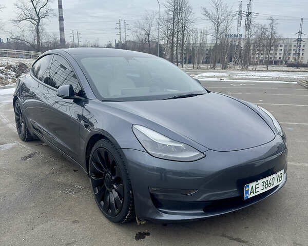 Серый Тесла Модель 3, объемом двигателя 0 л и пробегом 71 тыс. км за 24500 $, фото 1 на Automoto.ua