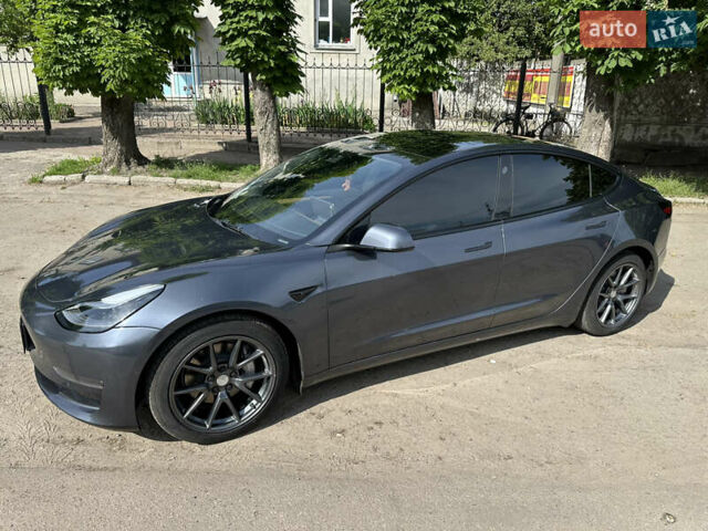 Серый Тесла Модель 3, объемом двигателя 0 л и пробегом 48 тыс. км за 22500 $, фото 1 на Automoto.ua