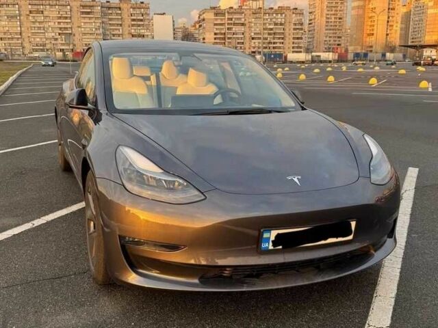 Серый Тесла Модель 3, объемом двигателя 0 л и пробегом 43 тыс. км за 15000 $, фото 1 на Automoto.ua