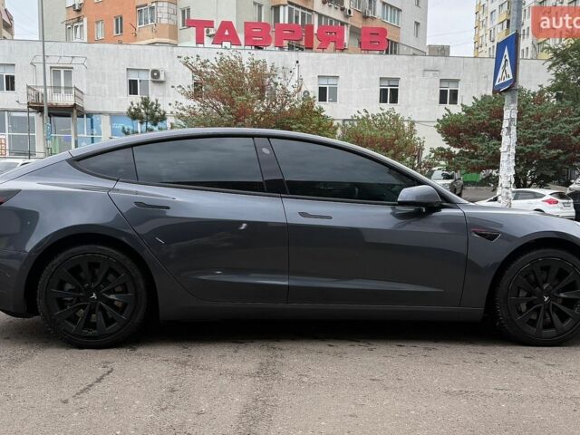 Серый Тесла Модель 3, объемом двигателя 0 л и пробегом 95 тыс. км за 21700 $, фото 1 на Automoto.ua