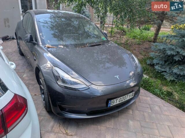Серый Тесла Модель 3, объемом двигателя 0 л и пробегом 26 тыс. км за 22000 $, фото 1 на Automoto.ua