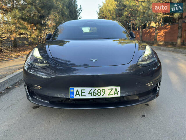 Сірий Тесла Модель 3, об'ємом двигуна 0 л та пробігом 219 тис. км за 17899 $, фото 1 на Automoto.ua