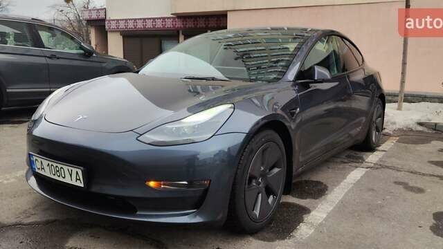 Серый Тесла Модель 3, объемом двигателя 0 л и пробегом 41 тыс. км за 19900 $, фото 1 на Automoto.ua