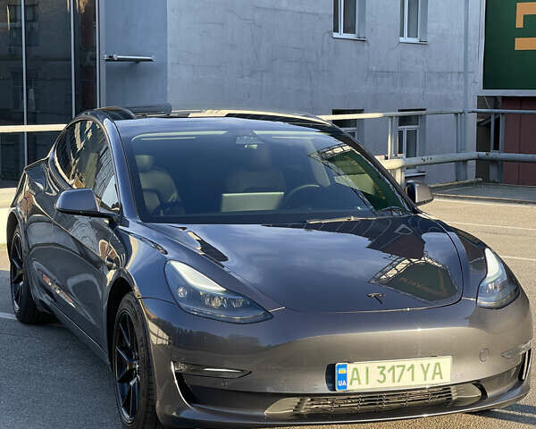 Сірий Тесла Модель 3, об'ємом двигуна 0 л та пробігом 48 тис. км за 28000 $, фото 1 на Automoto.ua