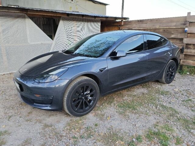 Серый Тесла Модель 3, объемом двигателя 0 л и пробегом 48 тыс. км за 24500 $, фото 1 на Automoto.ua