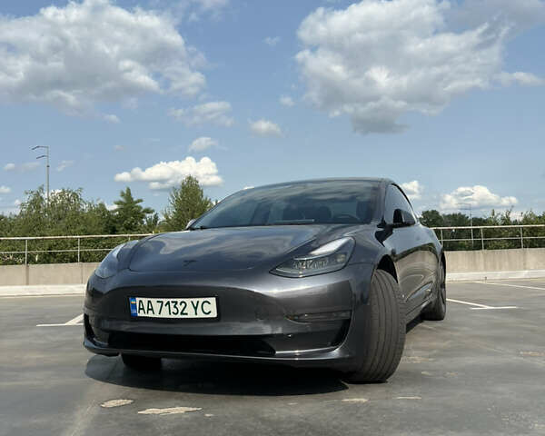 Тесла Модель 3 2022 в Киеве на Automoto.ua Серый Тесла Модель 3, объемом двигателя 0 л и пробегом 101 тыс. км за 25000 $, фото 1 на Automoto.ua
