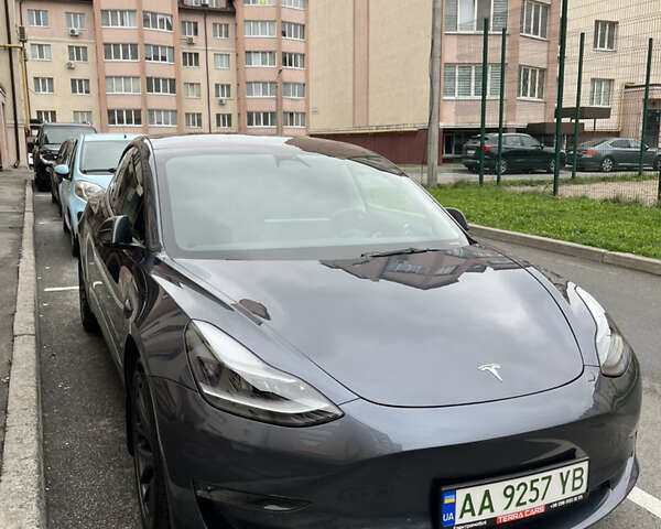 Сірий Тесла Модель 3, об'ємом двигуна 0 л та пробігом 49 тис. км за 27500 $, фото 1 на Automoto.ua
