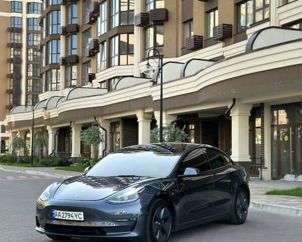 Сірий Тесла Модель 3, об'ємом двигуна 0 л та пробігом 47 тис. км за 23300 $, фото 1 на Automoto.ua