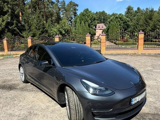 Сірий Тесла Модель 3, об'ємом двигуна 0 л та пробігом 118 тис. км за 20500 $, фото 1 на Automoto.ua