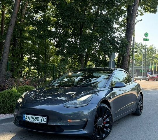 Сірий Тесла Модель 3, об'ємом двигуна 0 л та пробігом 82 тис. км за 23000 $, фото 1 на Automoto.ua