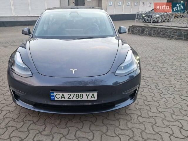 Серый Тесла Модель 3, объемом двигателя 0 л и пробегом 90 тыс. км за 19200 $, фото 1 на Automoto.ua