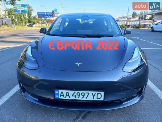 Серый Тесла Модель 3, объемом двигателя 0 л и пробегом 73 тыс. км за 19300 $, фото 1 на Automoto.ua