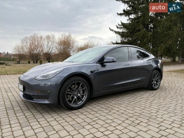 Сірий Тесла Модель 3, об'ємом двигуна 0 л та пробігом 52 тис. км за 21000 $, фото 1 на Automoto.ua