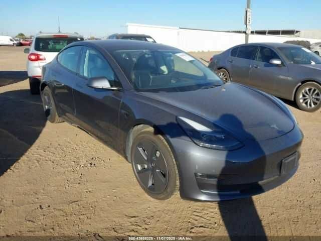 Сірий Тесла Модель 3, об'ємом двигуна 0 л та пробігом 67 тис. км за 6900 $, фото 1 на Automoto.ua