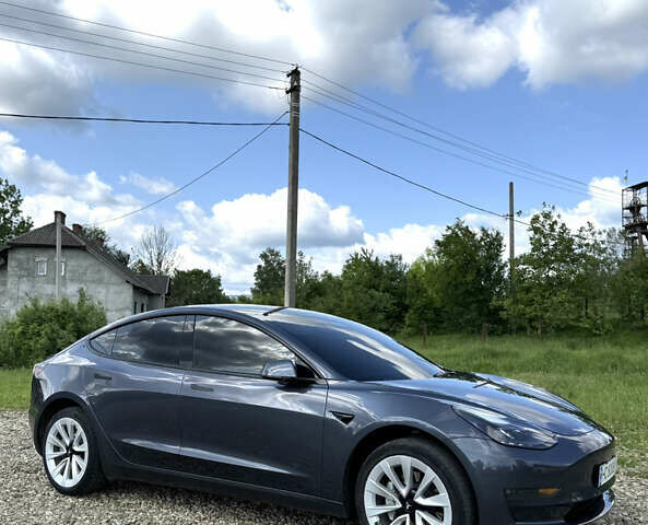 Сірий Тесла Модель 3, об'ємом двигуна 0 л та пробігом 69 тис. км за 20500 $, фото 1 на Automoto.ua