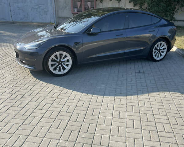 Сірий Тесла Модель 3, об'ємом двигуна 0 л та пробігом 81 тис. км за 24000 $, фото 1 на Automoto.ua