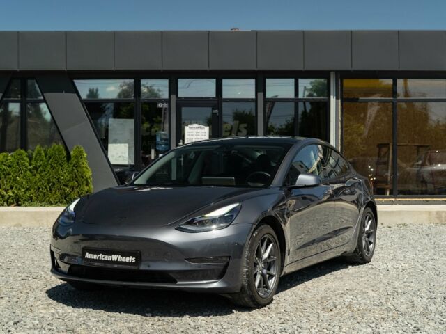 Сірий Тесла Модель 3, об'ємом двигуна 0 л та пробігом 53 тис. км за 23900 $, фото 1 на Automoto.ua