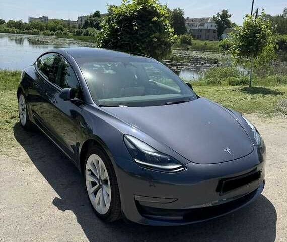 Сірий Тесла Модель 3, об'ємом двигуна 0 л та пробігом 30 тис. км за 15000 $, фото 1 на Automoto.ua