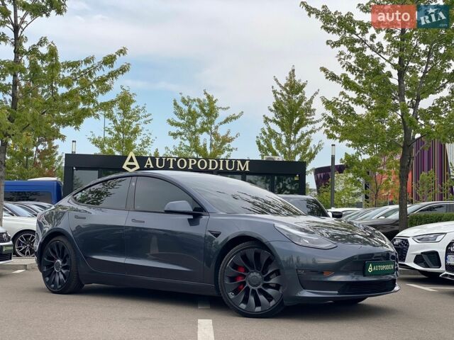 Сірий Тесла Модель 3, об'ємом двигуна 0 л та пробігом 68 тис. км за 23490 $, фото 1 на Automoto.ua