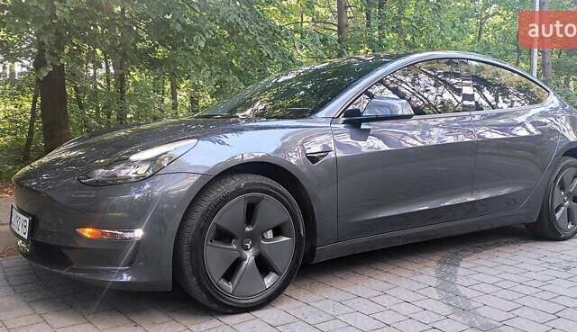 Сірий Тесла Модель 3, об'ємом двигуна 0 л та пробігом 18 тис. км за 26000 $, фото 1 на Automoto.ua