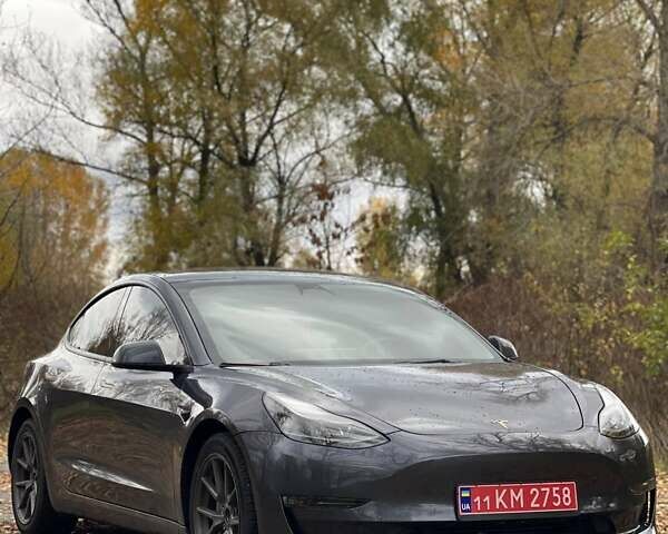 Сірий Тесла Модель 3, об'ємом двигуна 0 л та пробігом 171 тис. км за 18500 $, фото 1 на Automoto.ua